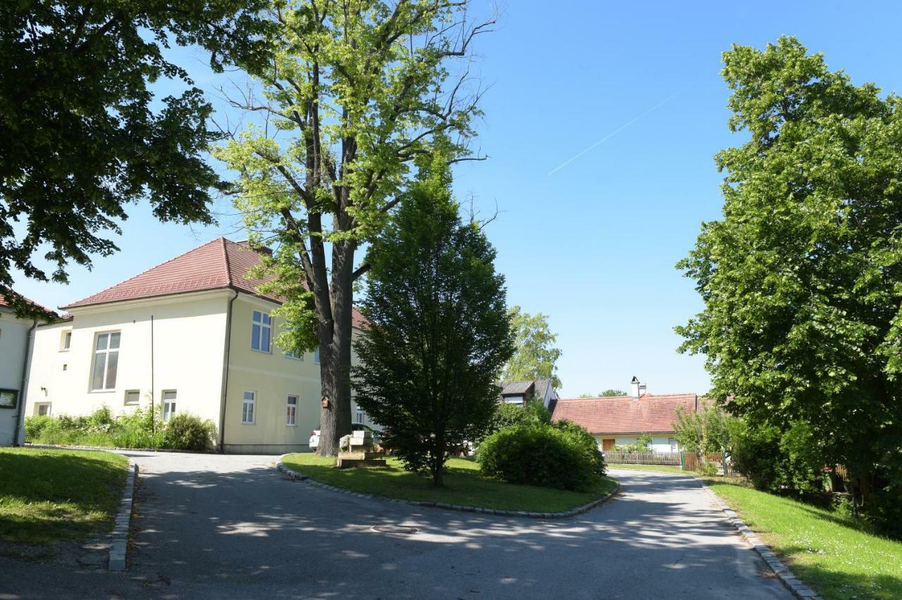 Landhaus Nitsch Appartement - Gaestehaus Nitsch Appartement Prinzendorf an Der Zaya Exterior foto